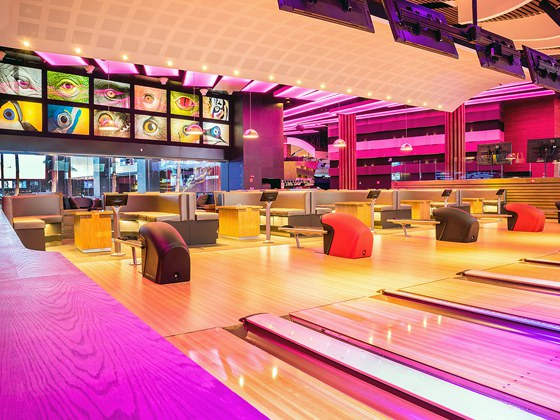 QUBICAAMF-bowling-boutique-Alboa-Santa-Fe.jpg