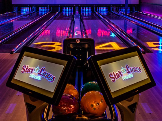 QUBICAAMF-bowling-hybrid-Star-Lanes-Polaris.jpg